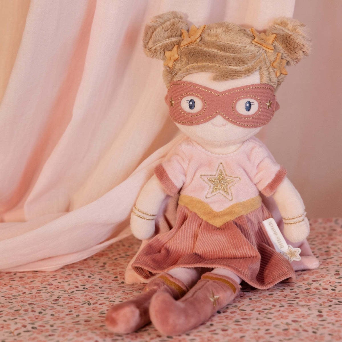 Κούκλα Superhero Rosa (35 εκ.) LITTLE DUTCH.