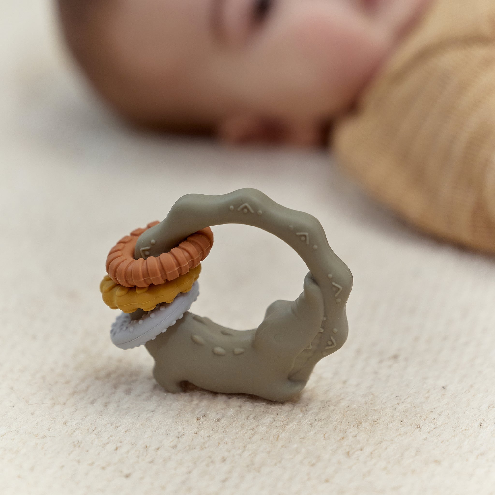 LITTLE DUTCH. Μασητικό σιλικόνης κροκοδειλάκι Safari